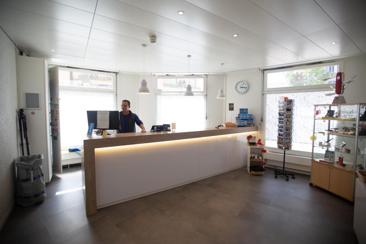 City Hostel Geneva छात्रावास